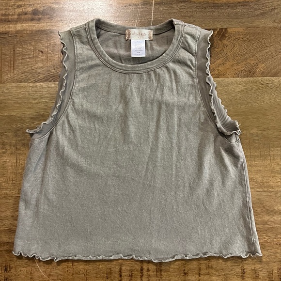 Altar’d State Ruffle Edge Tank - Picture 1 of 3